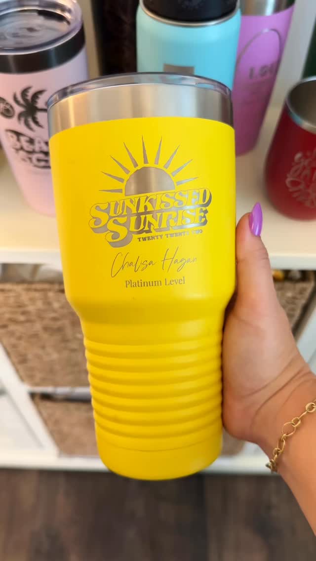 🥤 Sip in style, but don’t wait too long! ✨

Now through Saturday (8/30 at 8pm), snag your favorite drinkware at the best prices:

• 35% OFF all styles + colors
• OR Buy One, Get One 75% OFF

Whether it’s iced coffee, water, or a sparkling seltzer, your drinks deserve to look this good. 💕 

Which color are you grabbing first?

#StyleWithChalisa #DrinkwareDeals #SipSipHooray